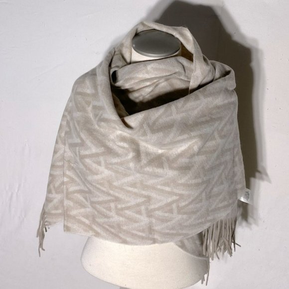 Alxiliary Cream Tan Chevron Wool Scarf With Fringe - Picture 9 of 9